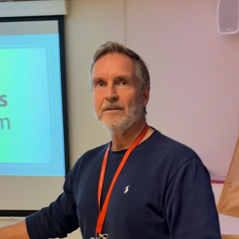 2 møter, rakfisk og Røde Kors